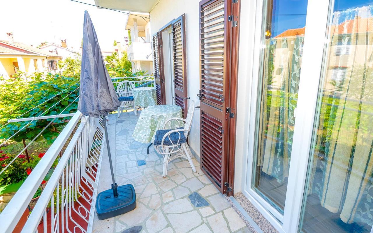Guest House Ab Adria Home 로비니 외부 사진