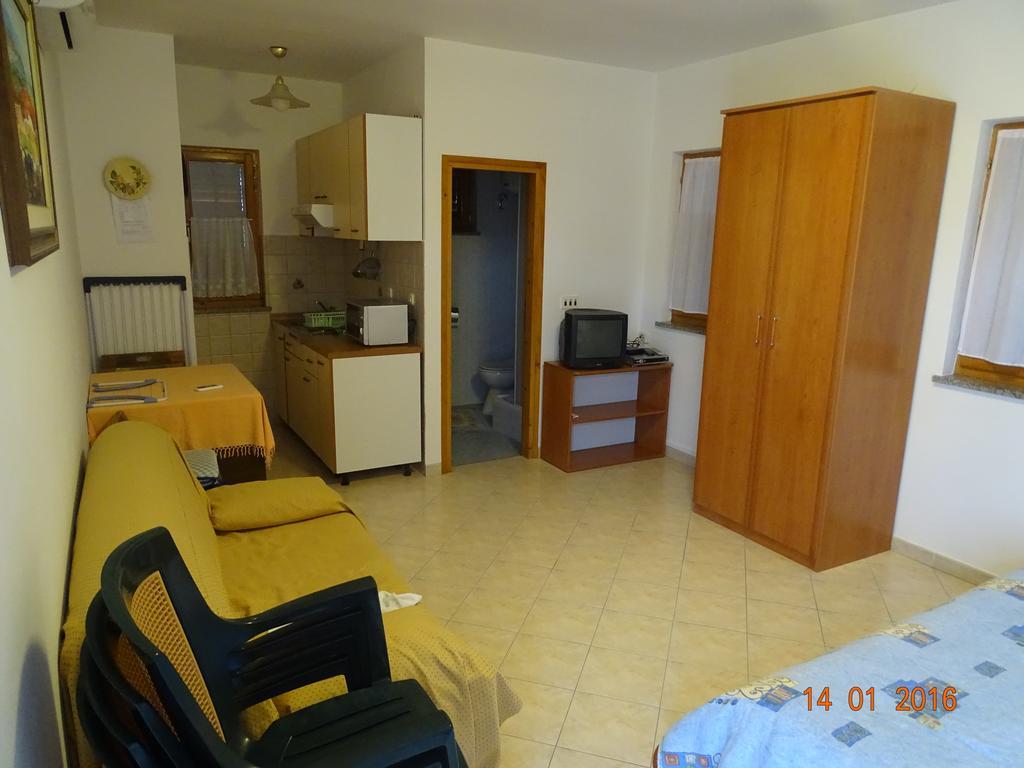 Guest House Ab Adria Home 로비니 객실 사진