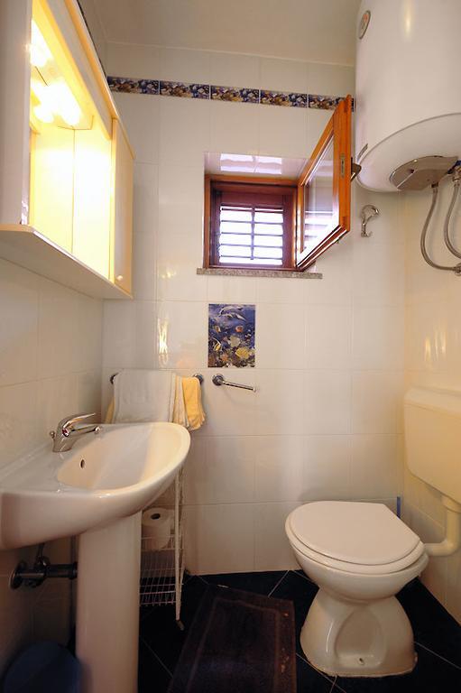 Guest House Ab Adria Home 로비니 객실 사진